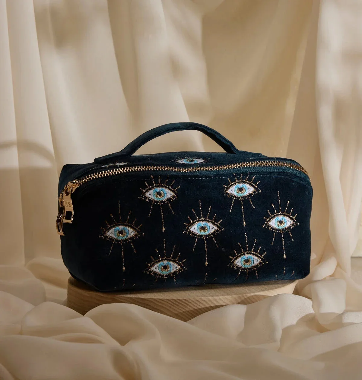 Косметичка Elizabeth Scarlett Mystical Eye Open Flat