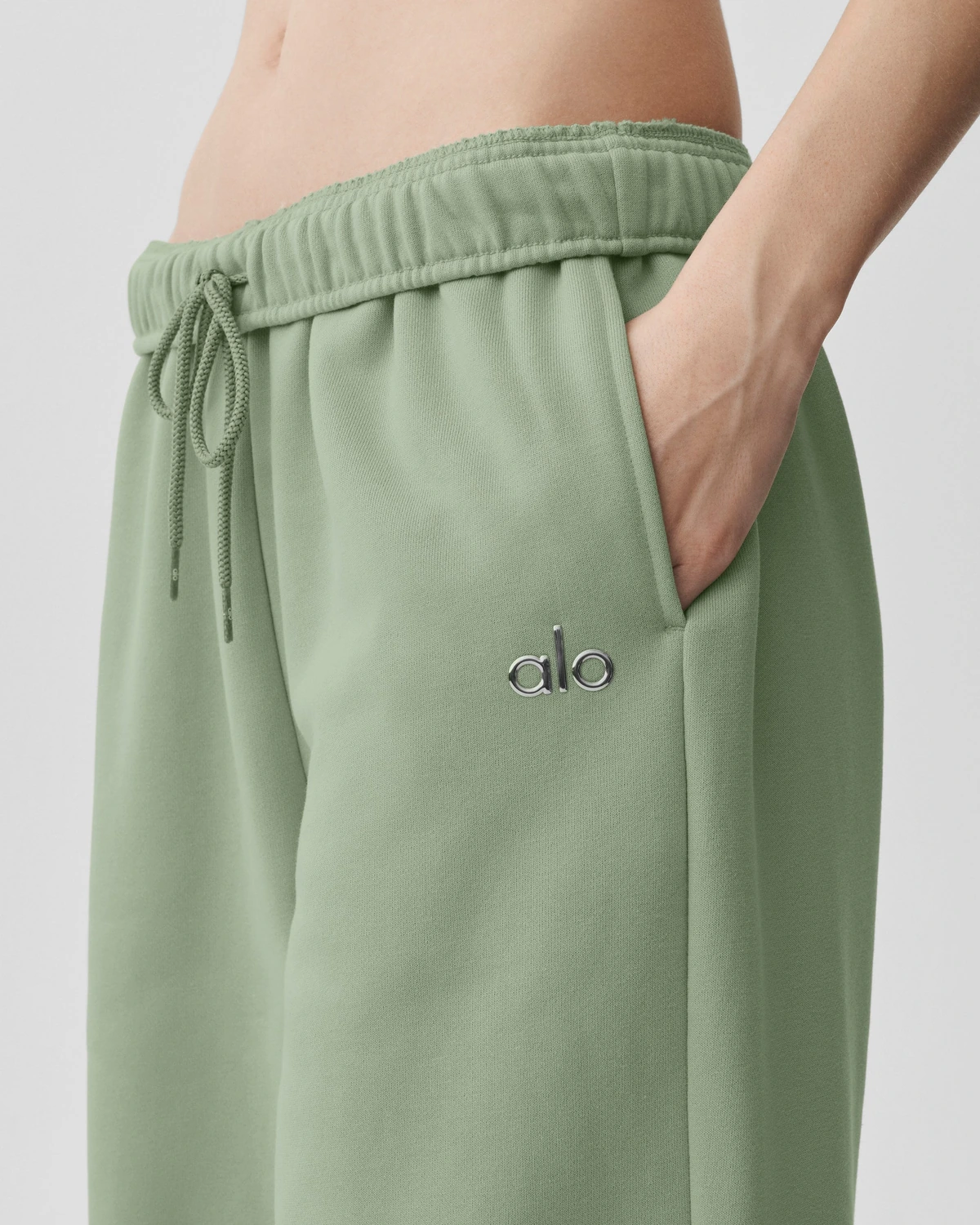 Брюки спортивные ALO YOGA Accolade Straight Leg