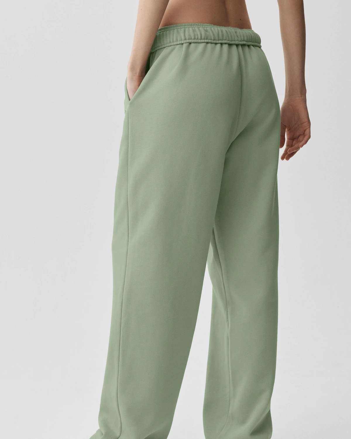 Брюки спортивные ALO YOGA Accolade Straight Leg