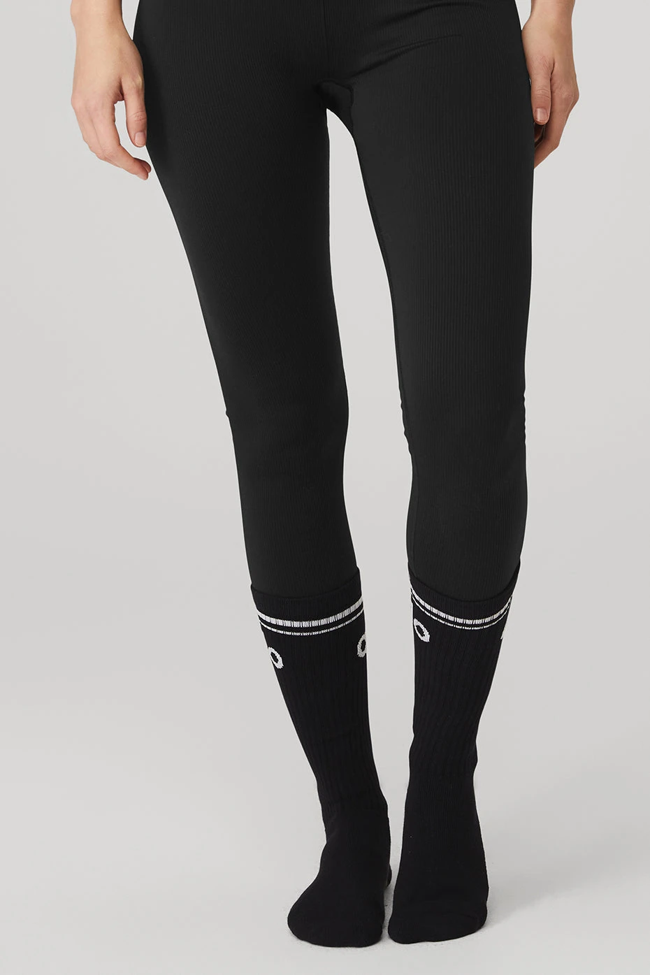 Носки ALO YOGA Women's Throwback Barre