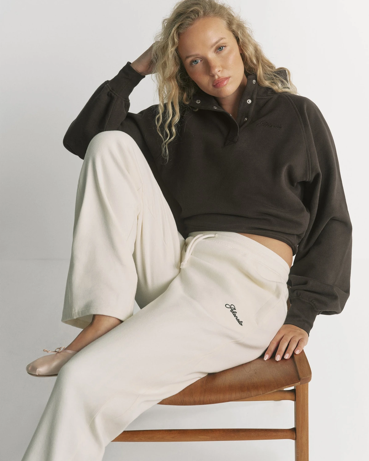 Брюки спортивные Adanola Studio Straight Leg