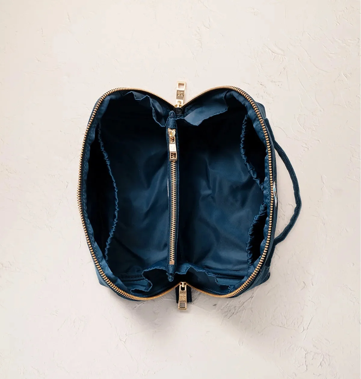 Косметичка Elizabeth Scarlett Mystical Eye Open Flat